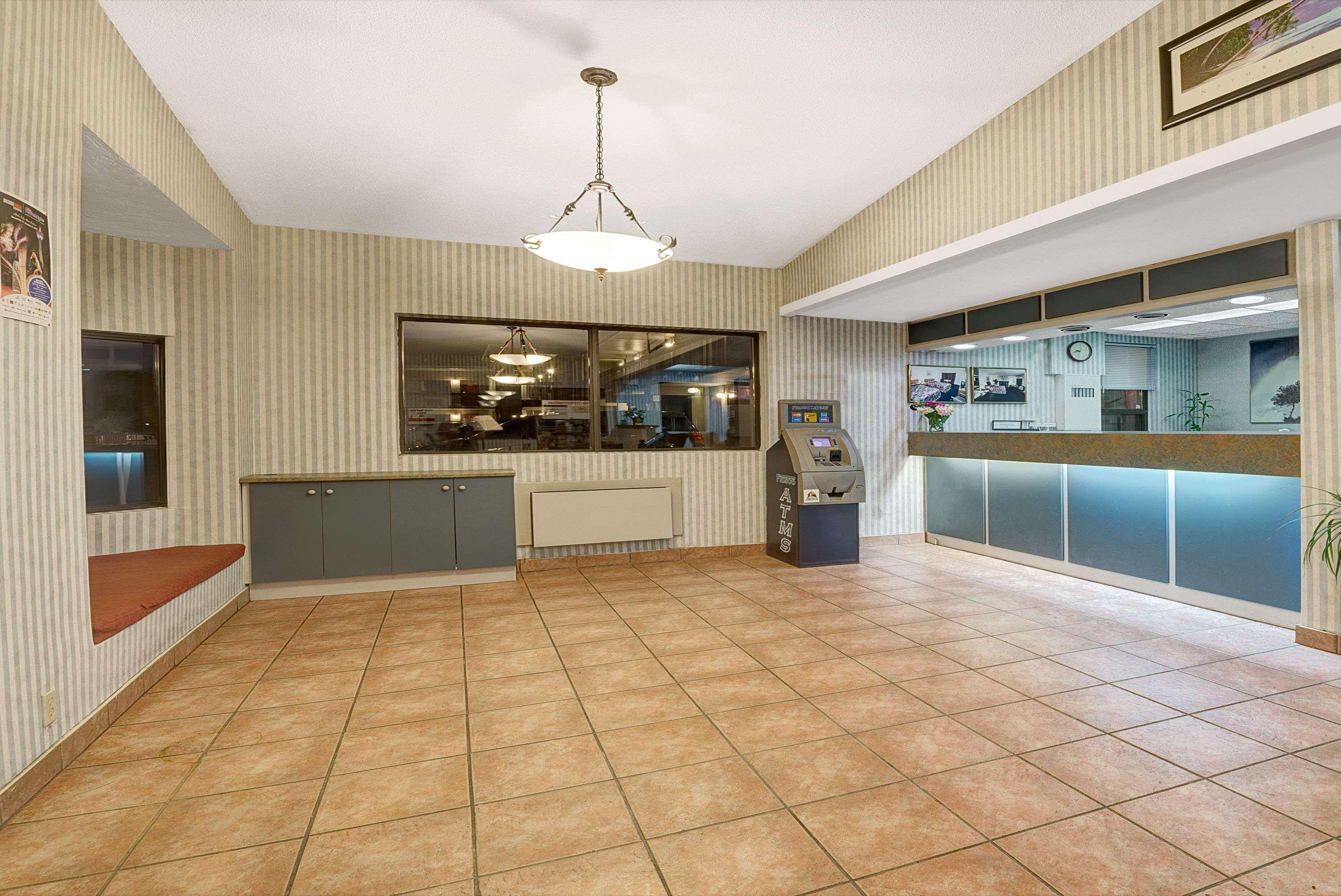 Super 8 By Wyndham Niagara Falls North Luaran gambar